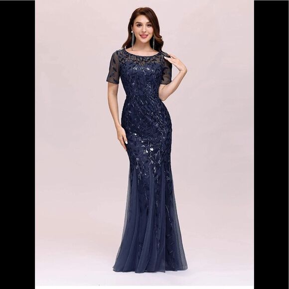NWT Elegant Mermaid Evening or wedding guest Gown Navy Blue Fits Sz 4 - Picture 4 of 10